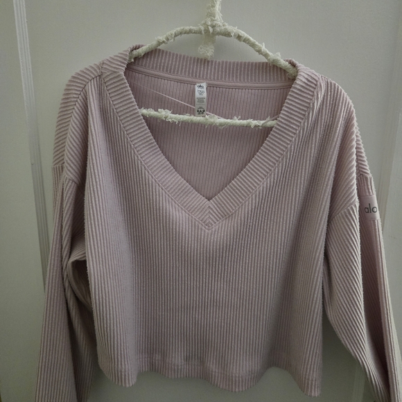 ALO Yoga Sweaters - ALO Yoga Muse Pink Ribbed V-Neck Sweater